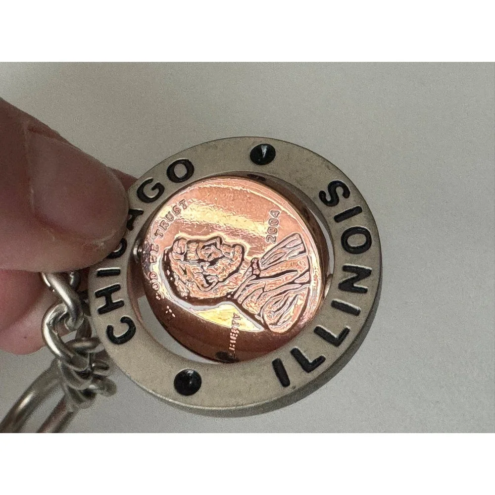 Chicago Illinois Souvenir Keychain Spinning‎ 2004 Lincoln Penny Style Key Ring